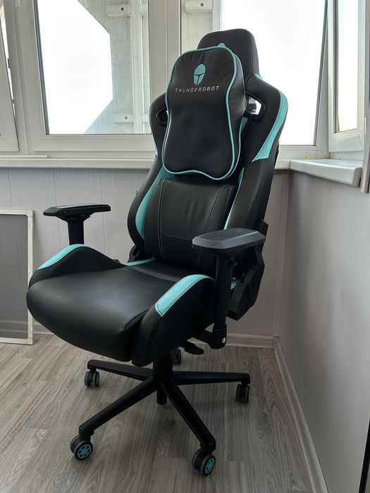 Компьютерное (игровое) кресло