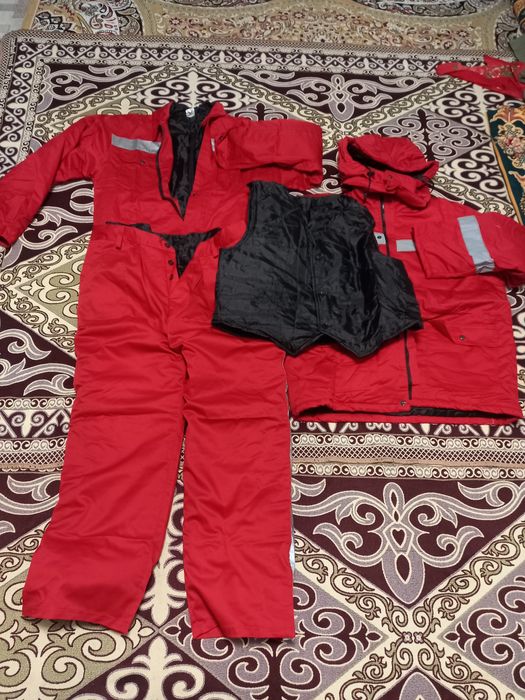 Продам зимние спец одежда