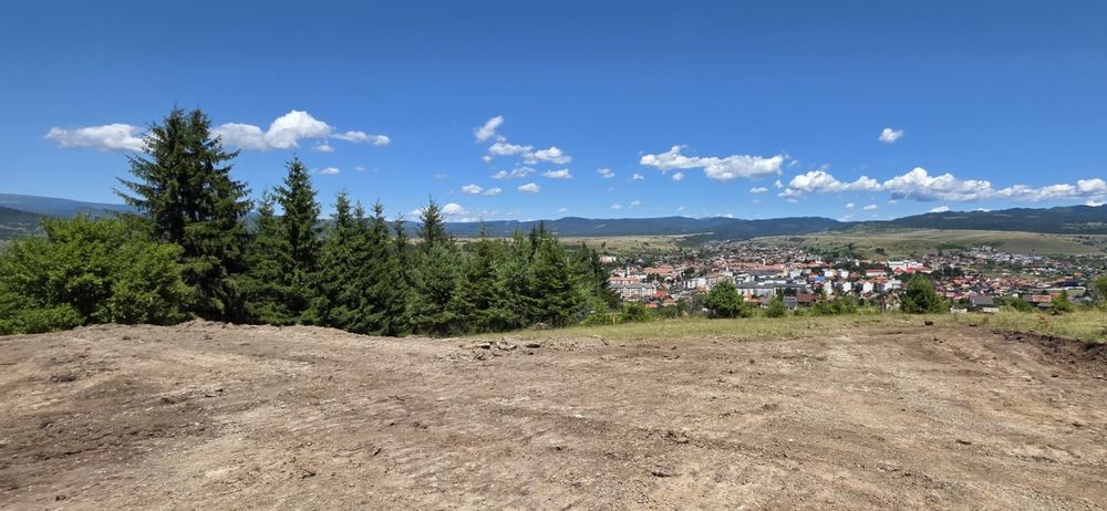 Teren intravilan cu CF Toplița 33 euro/mp