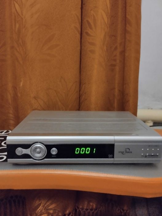 Спутниковый ресивер/тюнер Star Track sr-x1150cu