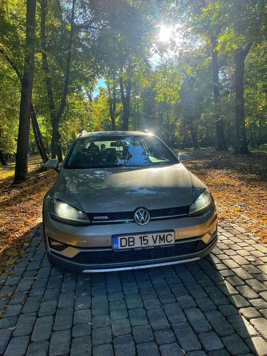 Volkswagen Golf Primul proprietar in Romania . Masina este adusa din Germania