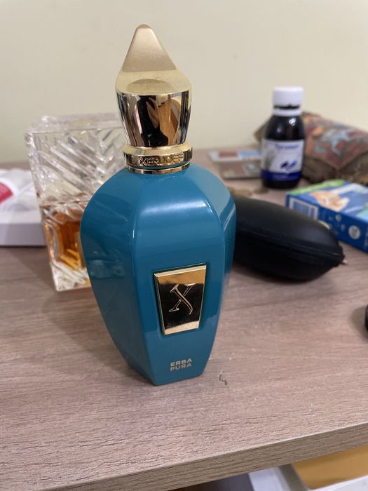 Парфюмите ми спешно