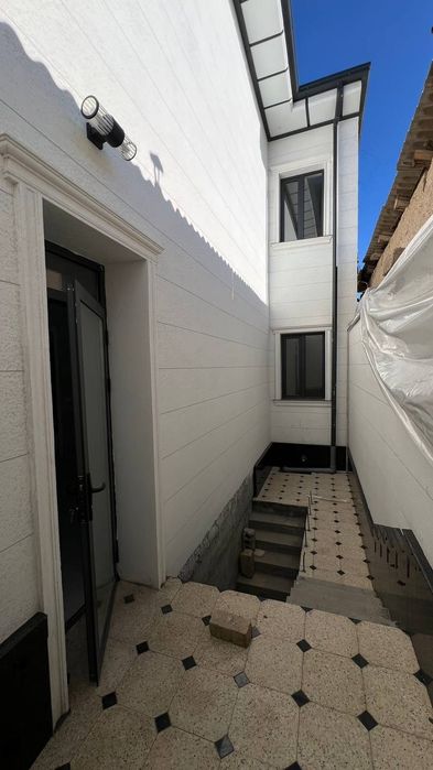 Янги курилган ховли. Юнусобод Хасанбой