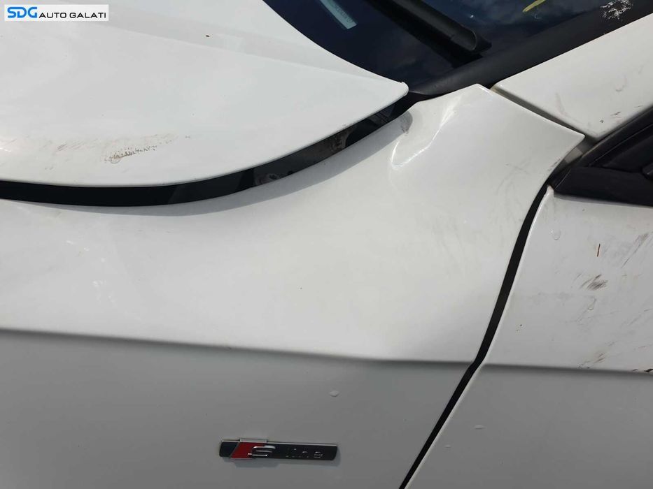 Aripa Stanga Fata cu Defect Audi A4 B8 B8.5 FL Facelift 2012 - 2016 Culoare LY9C [C5442]