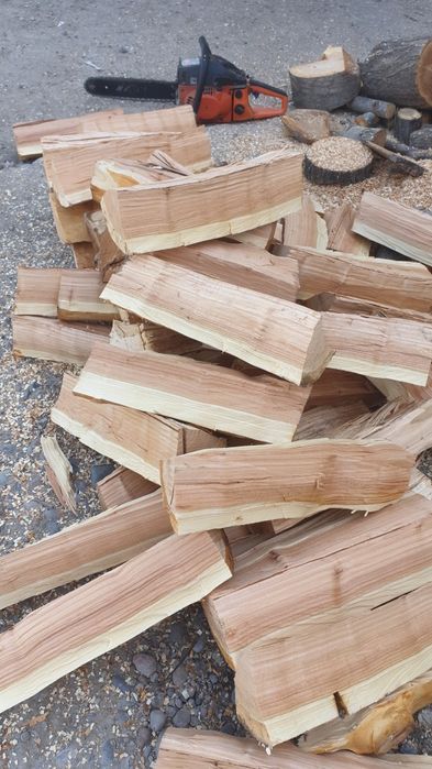 Дрова  продаетсяь