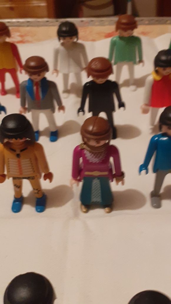 Ретро фигурки от LEGO.