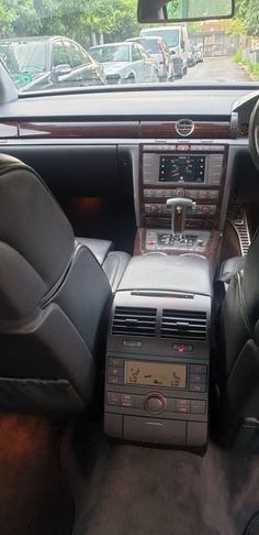 ***НА ЧАСТИ*** Продавам VW Phaeton Long 4.2 i 335кс, 2007г