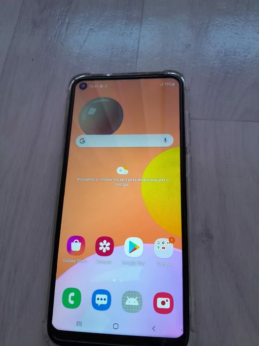 Срочно продам телефон самсунг галакси А 04 с документом, с зарядкой.