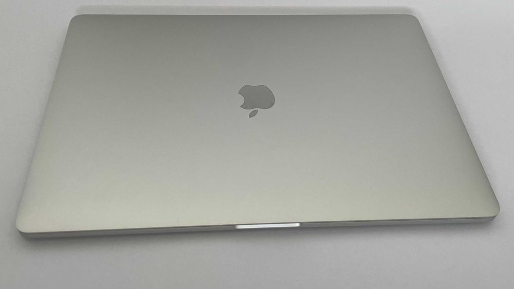 MacBook Pro 15' 2019 ПЕРФЕКТЕН