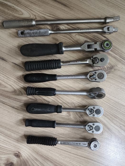 Тресчотки и въртоци  3/8