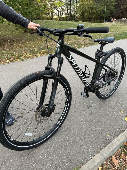 Продавам нов велосипед Specialized, град София. Градско/планински