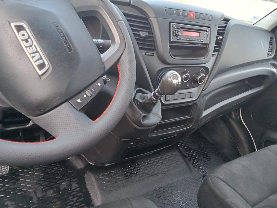 Iveco basculabil pe spate