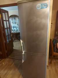 Продам Холодильник  LG