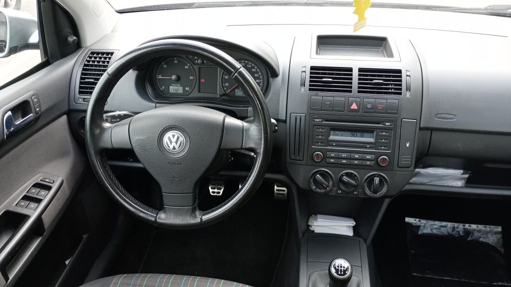 Vw polo an fabricație și înmatriculată 2009 motorină