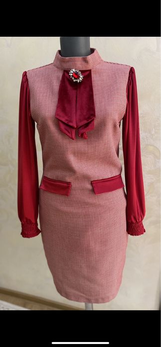 Vand rochite elegante