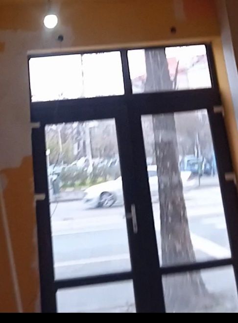 Ușa dubla termopan ieftina azi 1000 ron