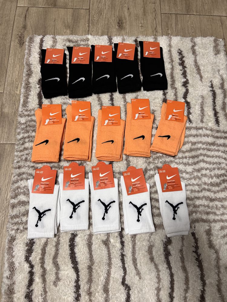 Nike и jordan дълги чорапи