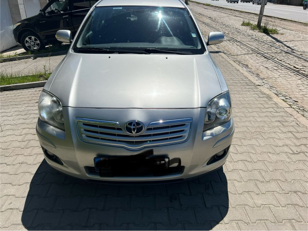 Toyota avensis 2.2 d4d седан