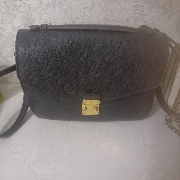 Бренд Сумки отличном состояние