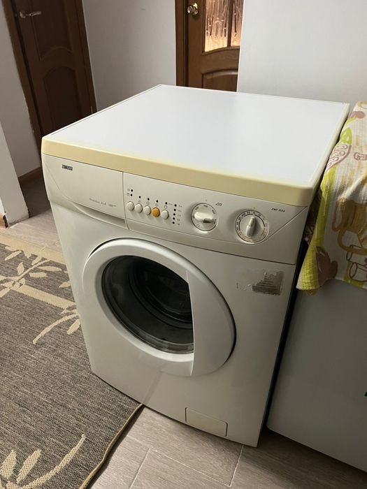Стиральная машина срочно продам!!