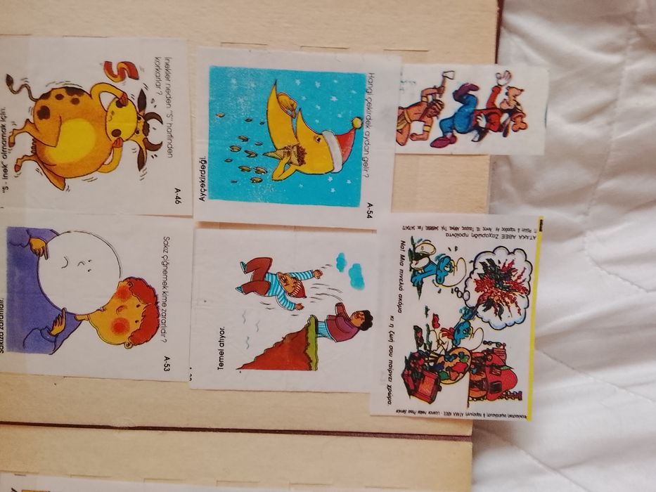 Продам вкладыши от жвачер разные