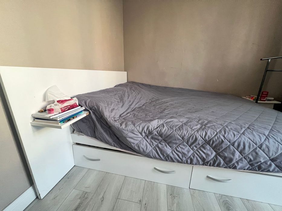 Кровать 140*200 с матрасом