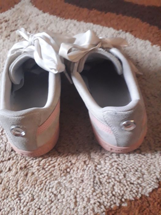 Adidas nike de vară