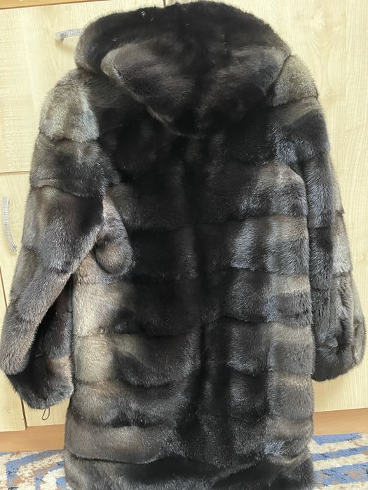 Продам натуральную норковою шубу