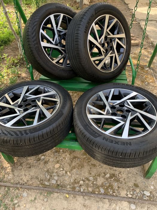 Диски от хюндай,киа r18 оригинал привозные с летними шинами обмен есть