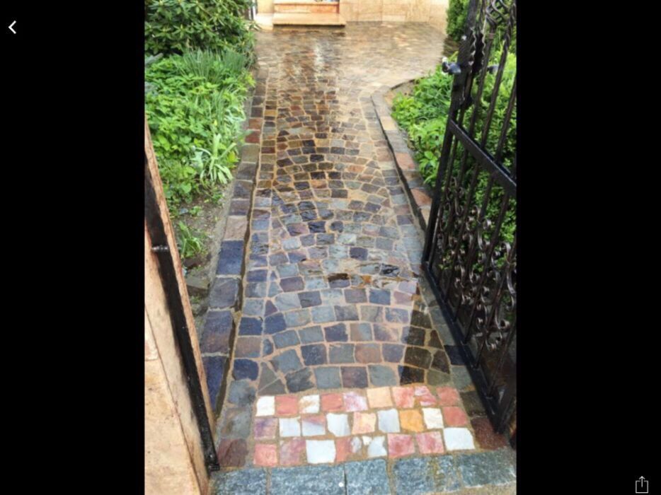 Piatra cubica import Italia, Grecia, Brazilia. pret 315 lei/mp.