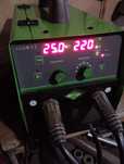 Телоподаващо Вики-Б 220А заваръчен апарат МИГ ММА ЦО CO2