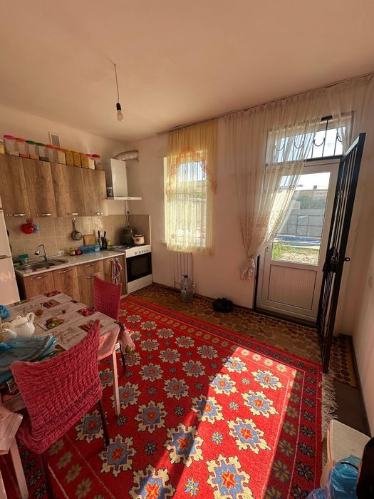 3 xonali hovli uy sotiladi katej