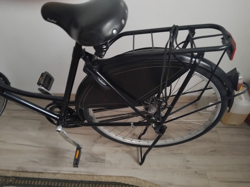 Se vinde bicsigleta gemana cu 3 viteze