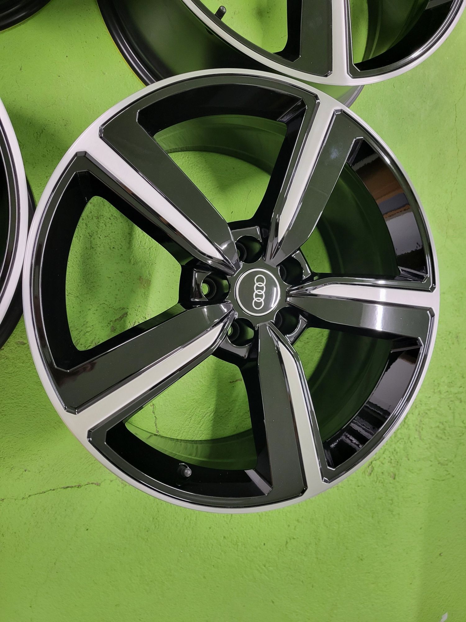 20 5x112 Audi A6 A7 A8 Q5 лети джанти 5х112 ауди