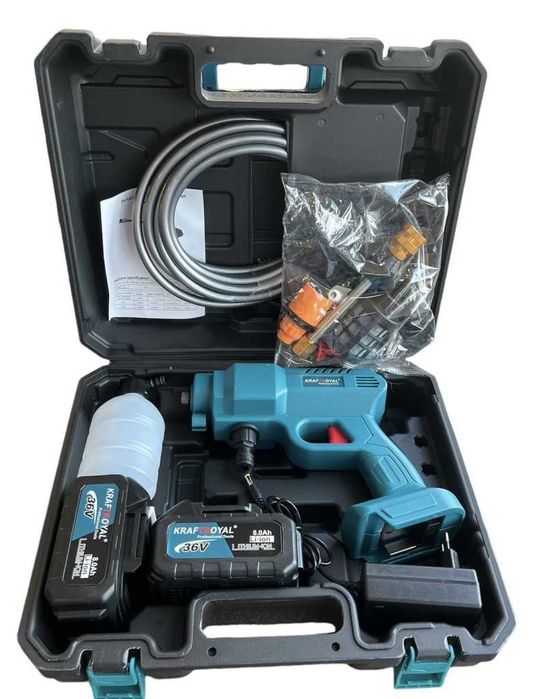 Комплект акумулаторна водоструйка с 2 батерии в куфар