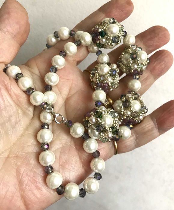 Colier handmade cu perle,diferite margele si incuietoare de argint