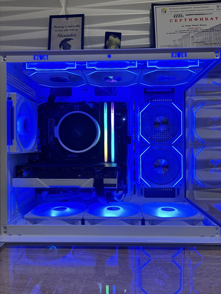 Бял геймърски компютър RYZEN 5 5500, RX6600, 16 ram, 512 ssd, 700W