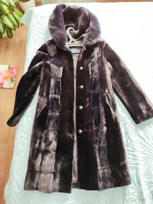 Шуба мутон б/у, в идеальном состоянии.