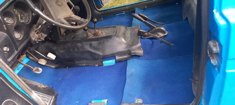 Лада нива ВАЗ 2121