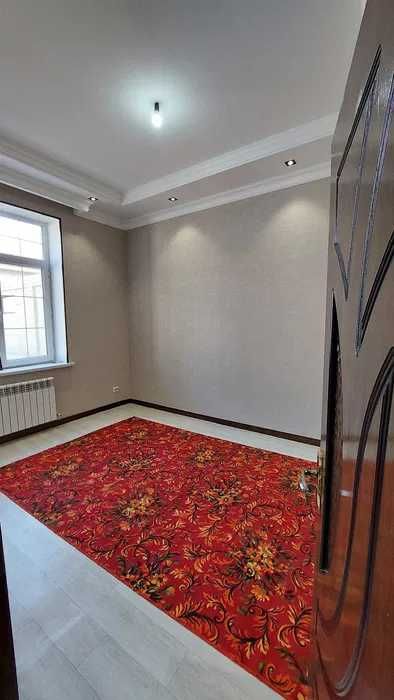 Срочно сдается участок в Сергелийском районе,Хонабод.8 комнат,3 сотки.