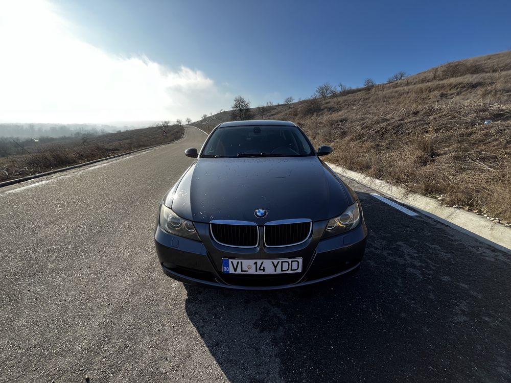 BMW E90 320D/Manual