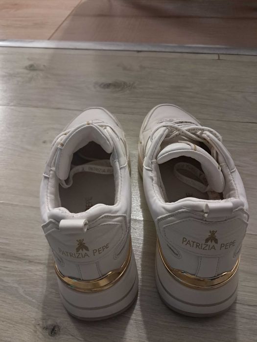 Oригинални сникърси нa Patrizia Pepe
