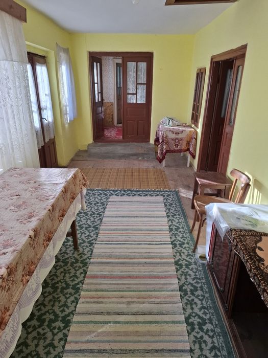 Vand casa in comuna Marsani jud dolj