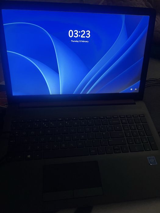 Laptop HP 15.6" Mov/Magenta (Berry Mauve) - Win 11, 4GB RAM, 1TB HDD
