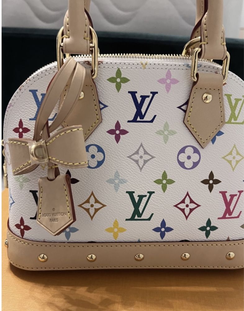 Louis vuitton alma bb чанта