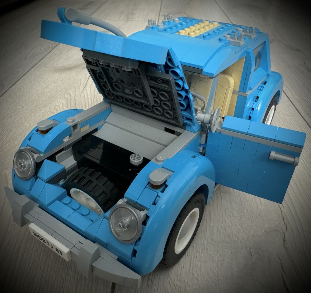 Lego Creator Expert 10262 Aston Martin DB5 si 10252 VW Beetle