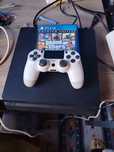 De vanzare ps4 maneta+gta V