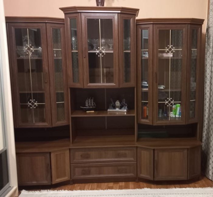 Продам Сервант 2.50см