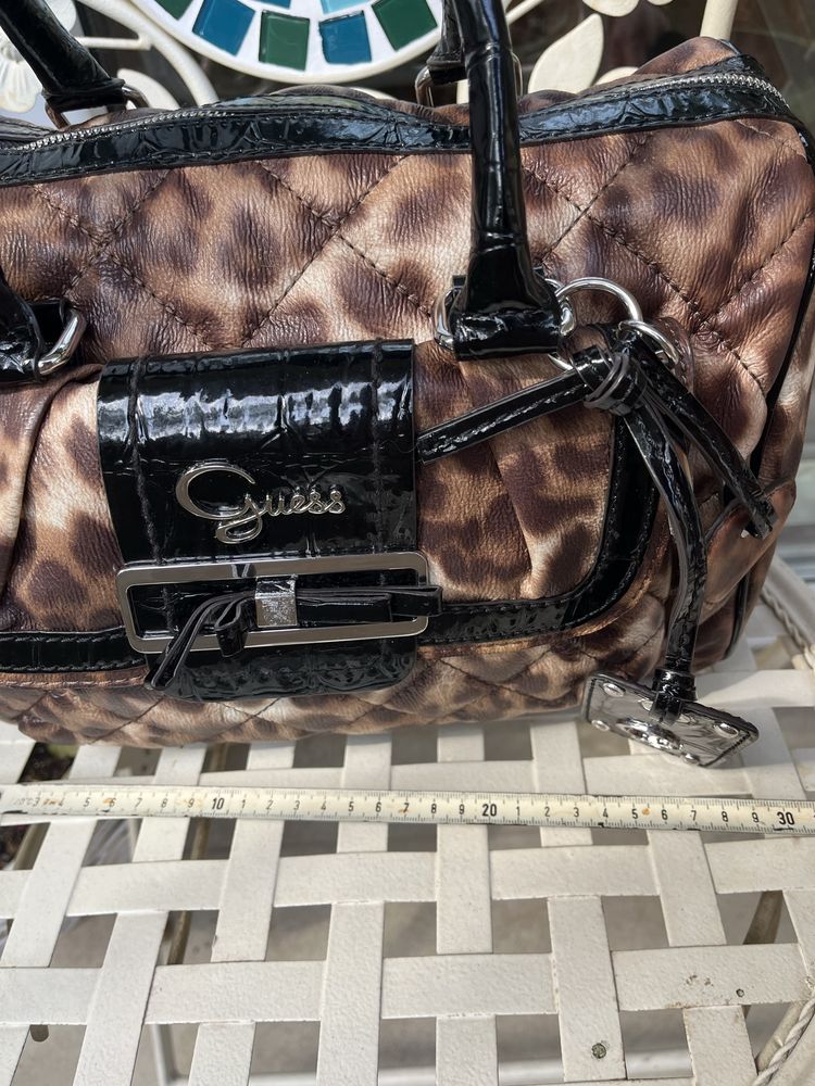 Дамска чанта Guess