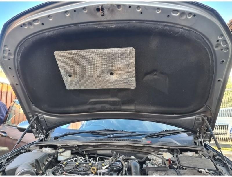 Capitonaj capota motor Opel Insignia B facelift